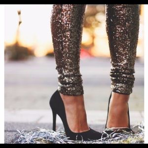 Absolutely beautiful sequin leggings